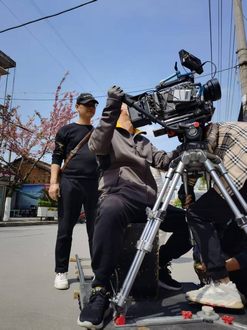 临夏市广告片拍摄：快消品牌爆款之选，网感内容适配社媒传播！